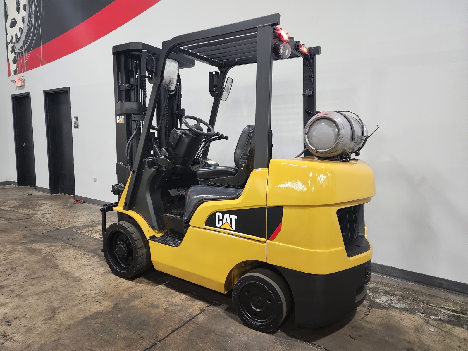 2010 CATERPILLAR 2C6000 - 123Forklift