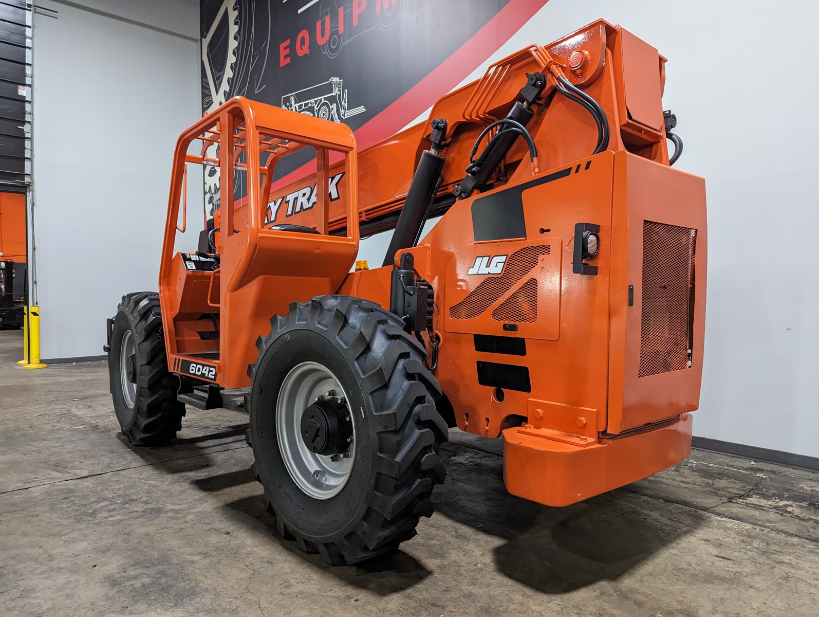 2014 SKYTRAK 6042 - 123Forklift