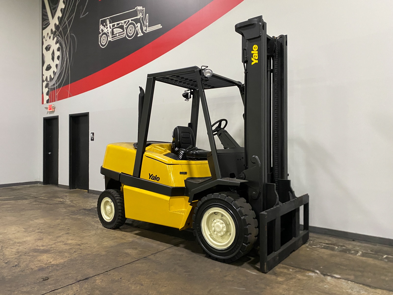 2014 YALE GDP100 - 123Forklift