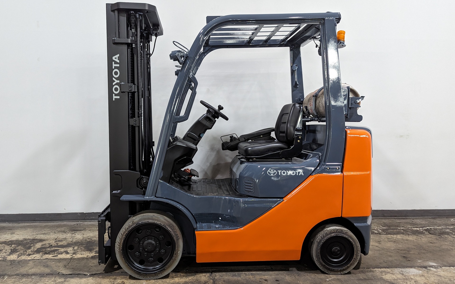 2016 TOYOTA 8FGCU25
