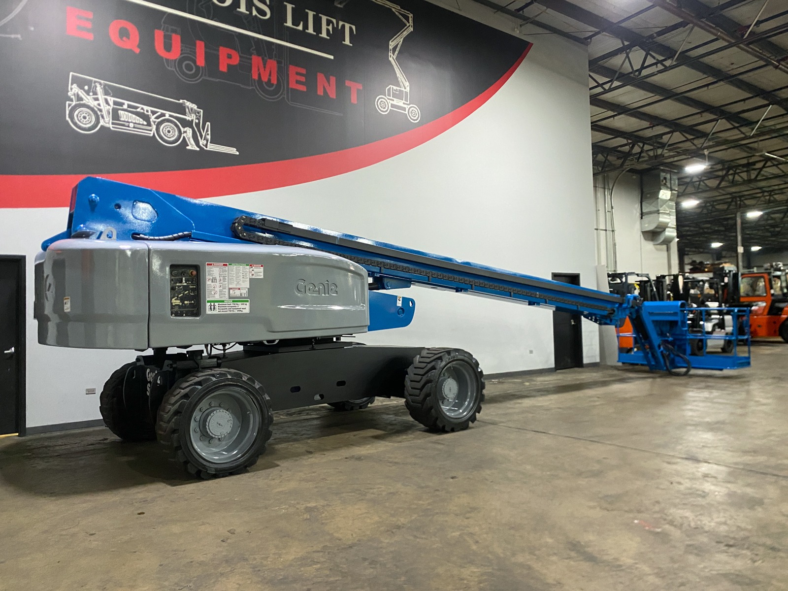 2013 GENIE S85 - 123Forklift