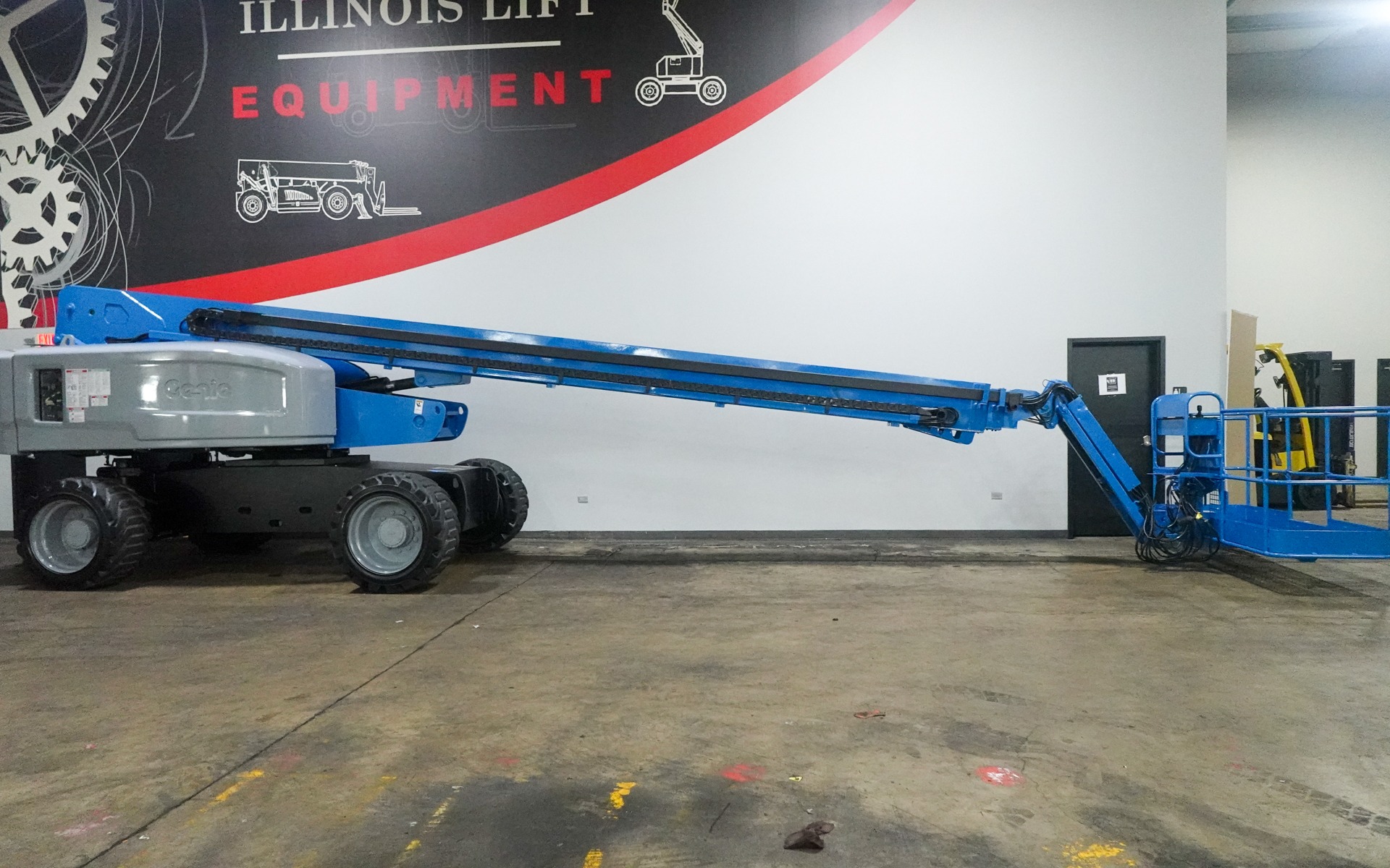 2015 GENIE S85 - 123Forklift