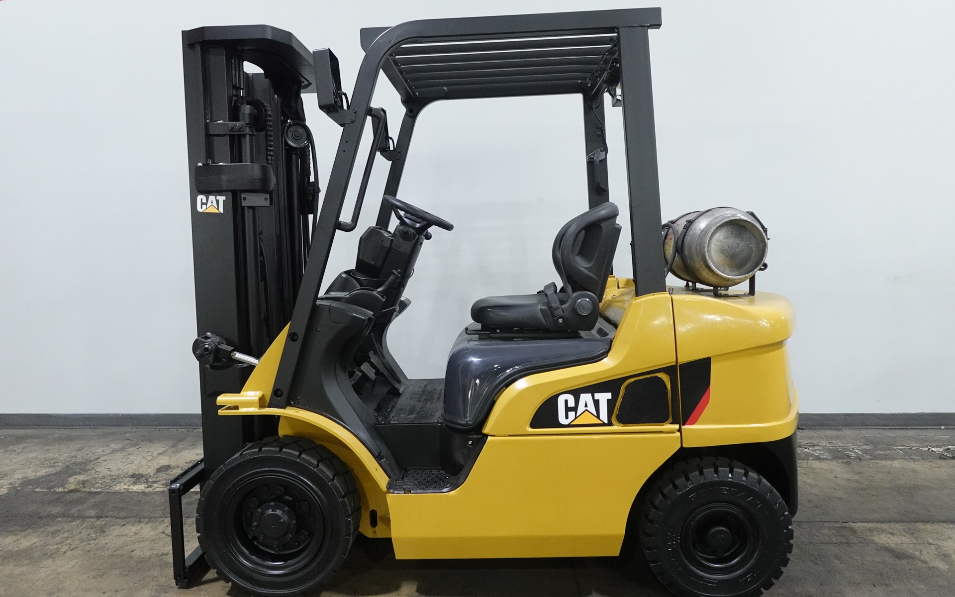 2018 CATERPILLAR GP25N