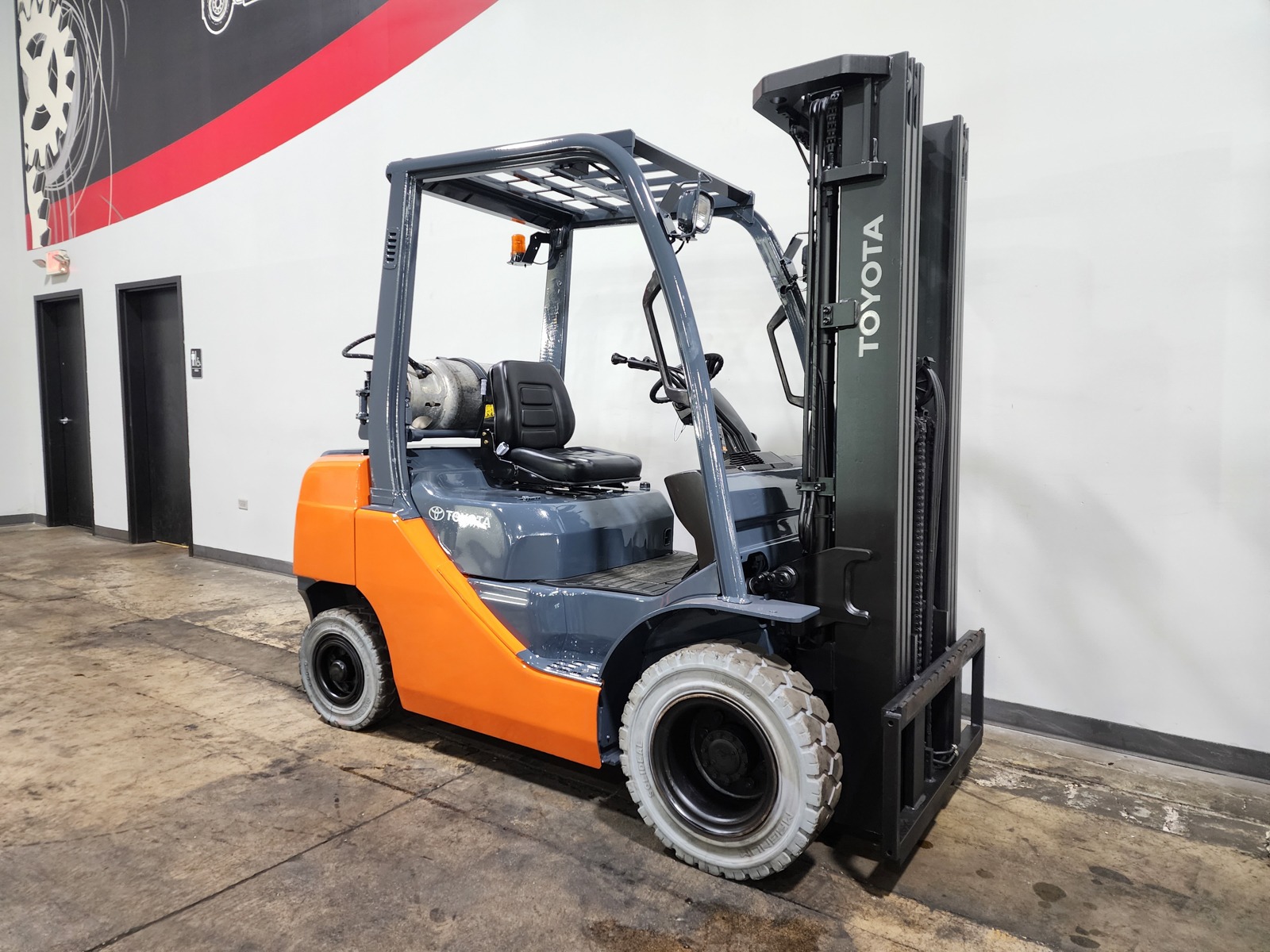 2018 TOYOTA 8FGU25 - 123Forklift