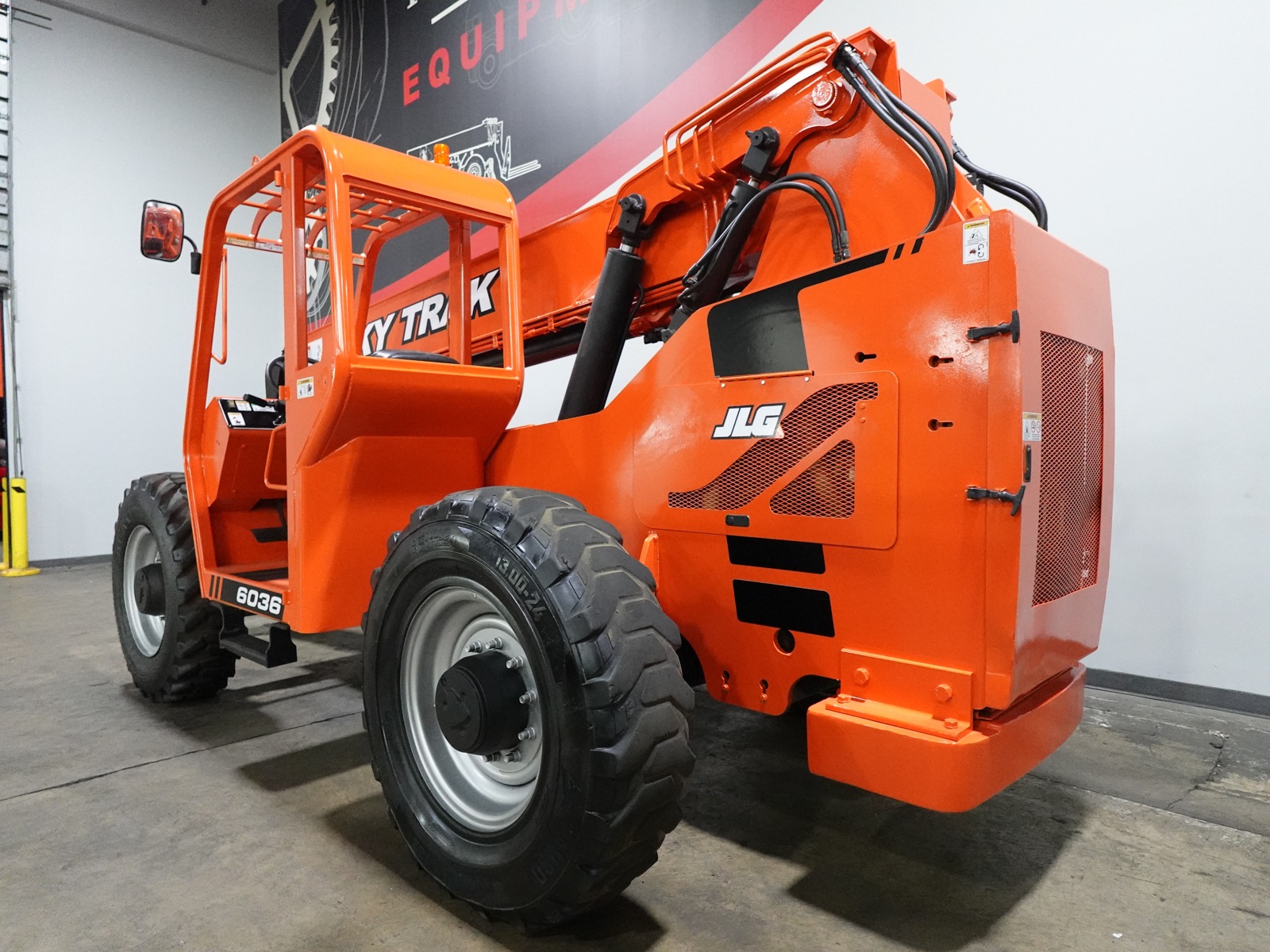 2014 SKYTRAK 6036 - 123Forklift