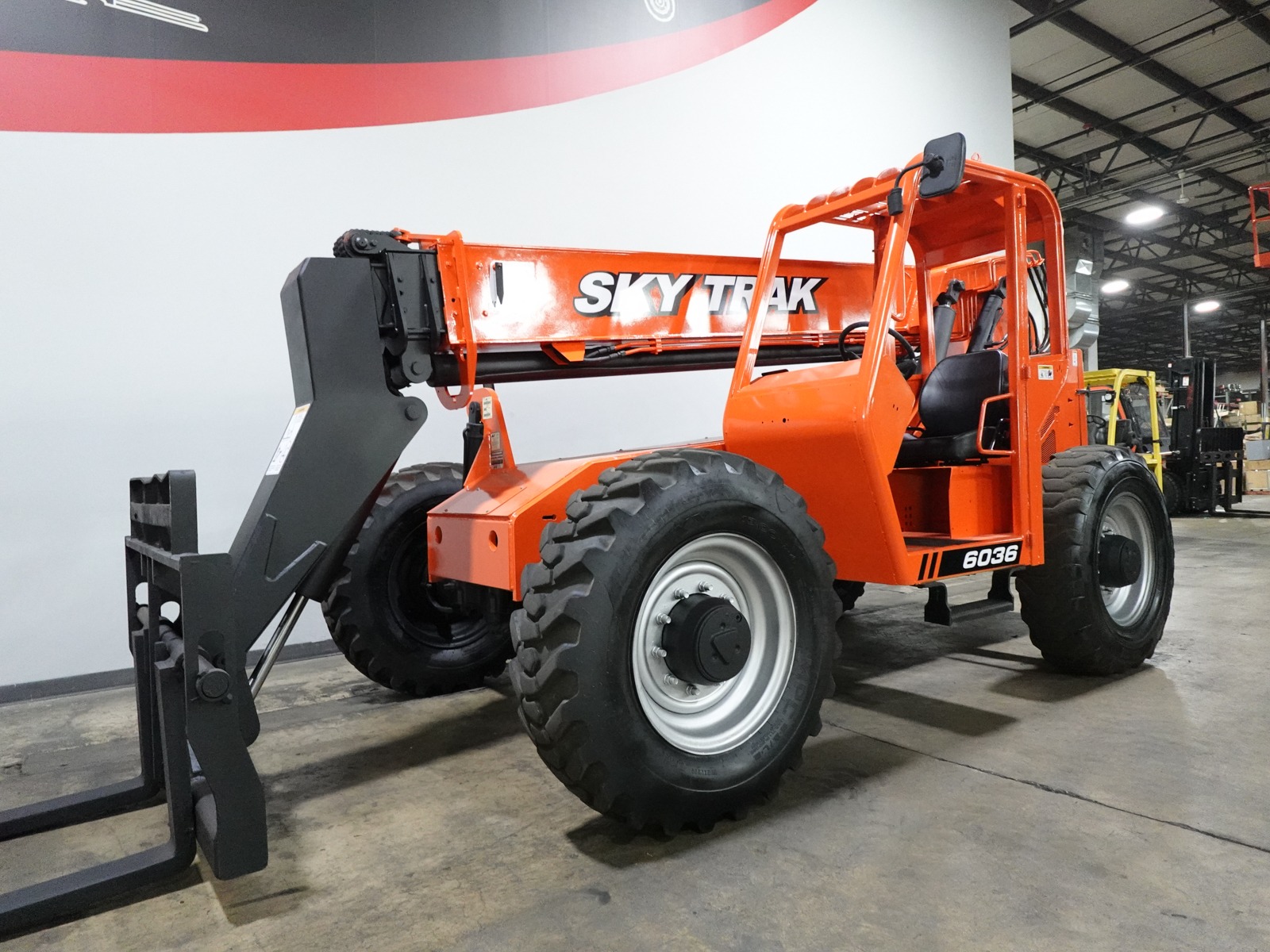 2014 SKYTRAK 6036 - 123Forklift