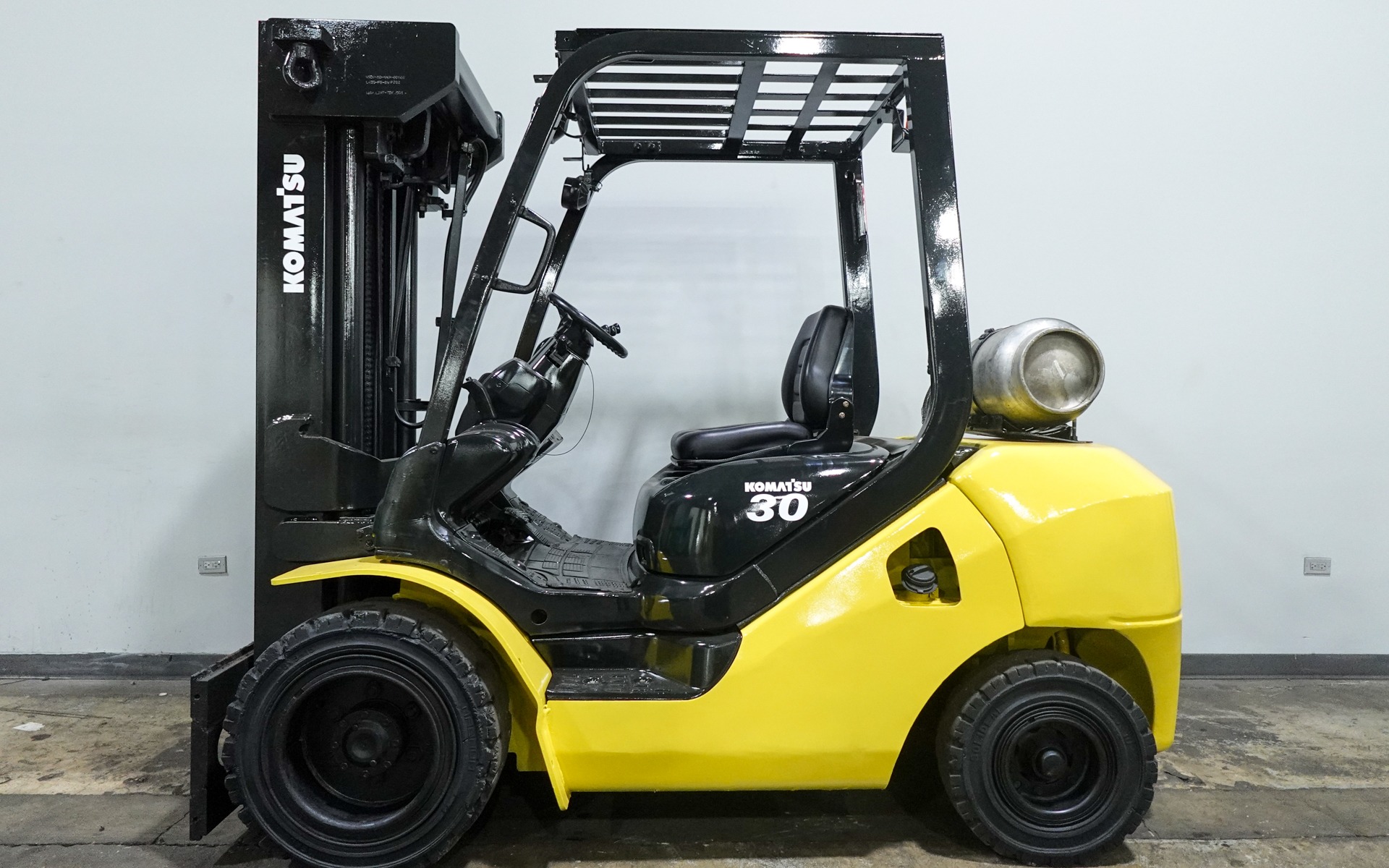 2014 KOMATSU FG30HT-16