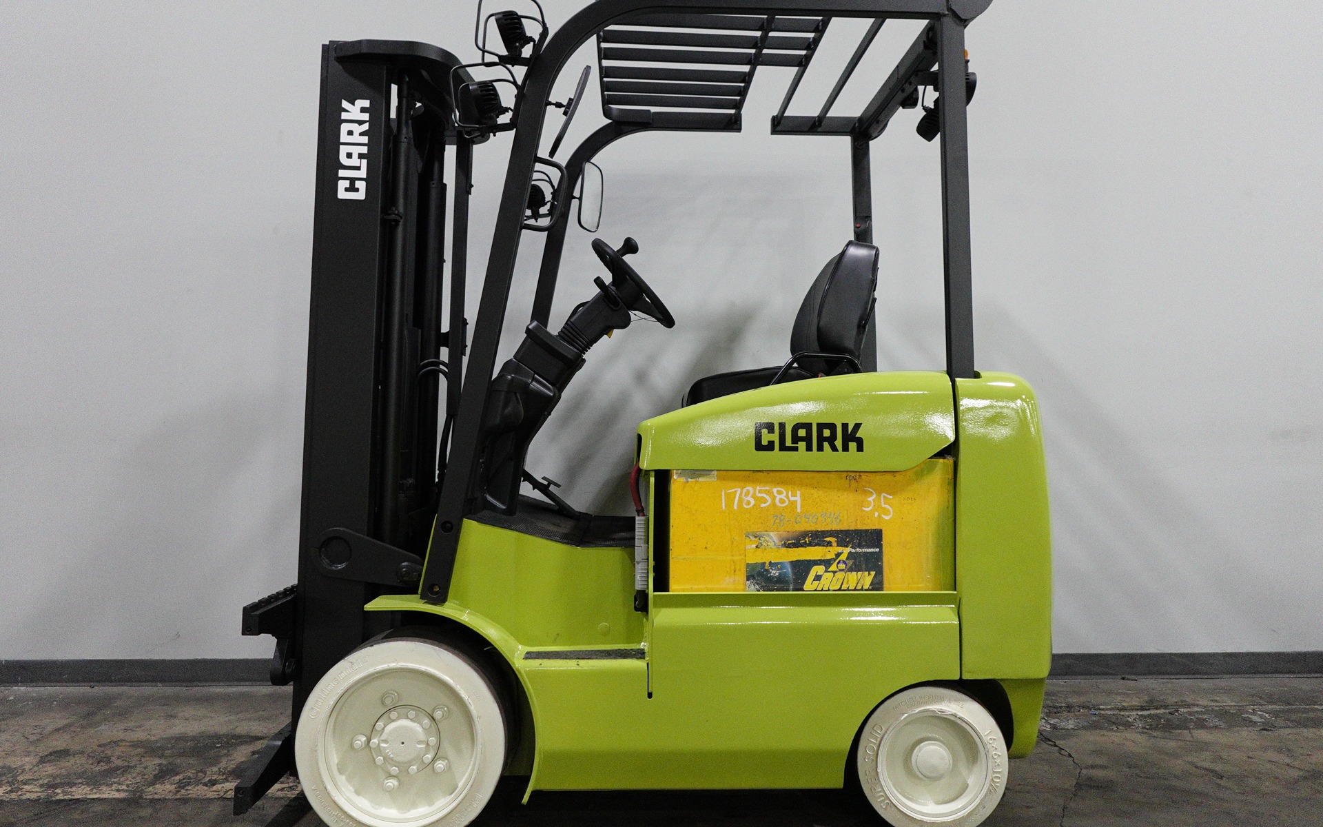 2016 CLARK ECX30