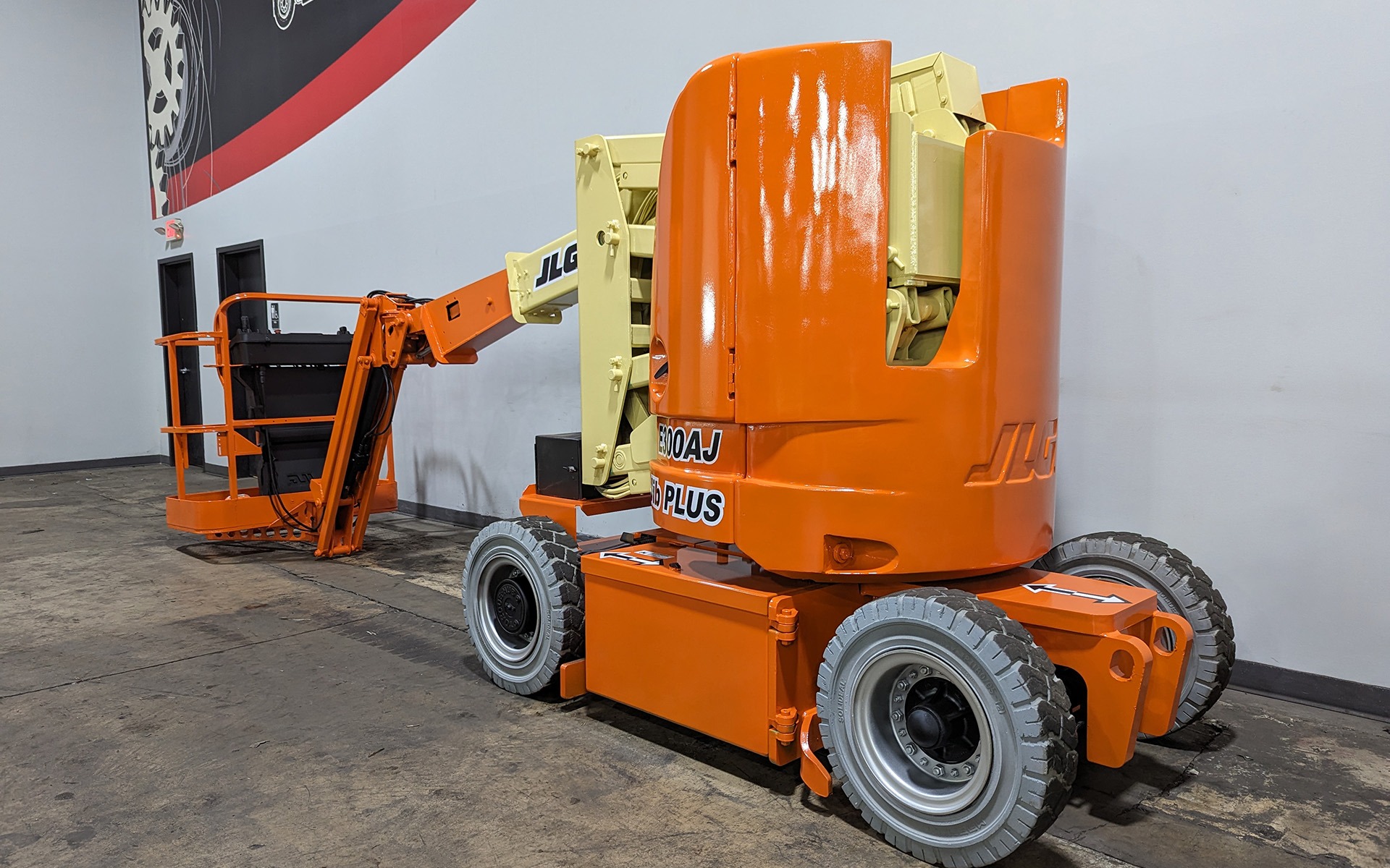 2013 JLG E300AJP - 123Forklift