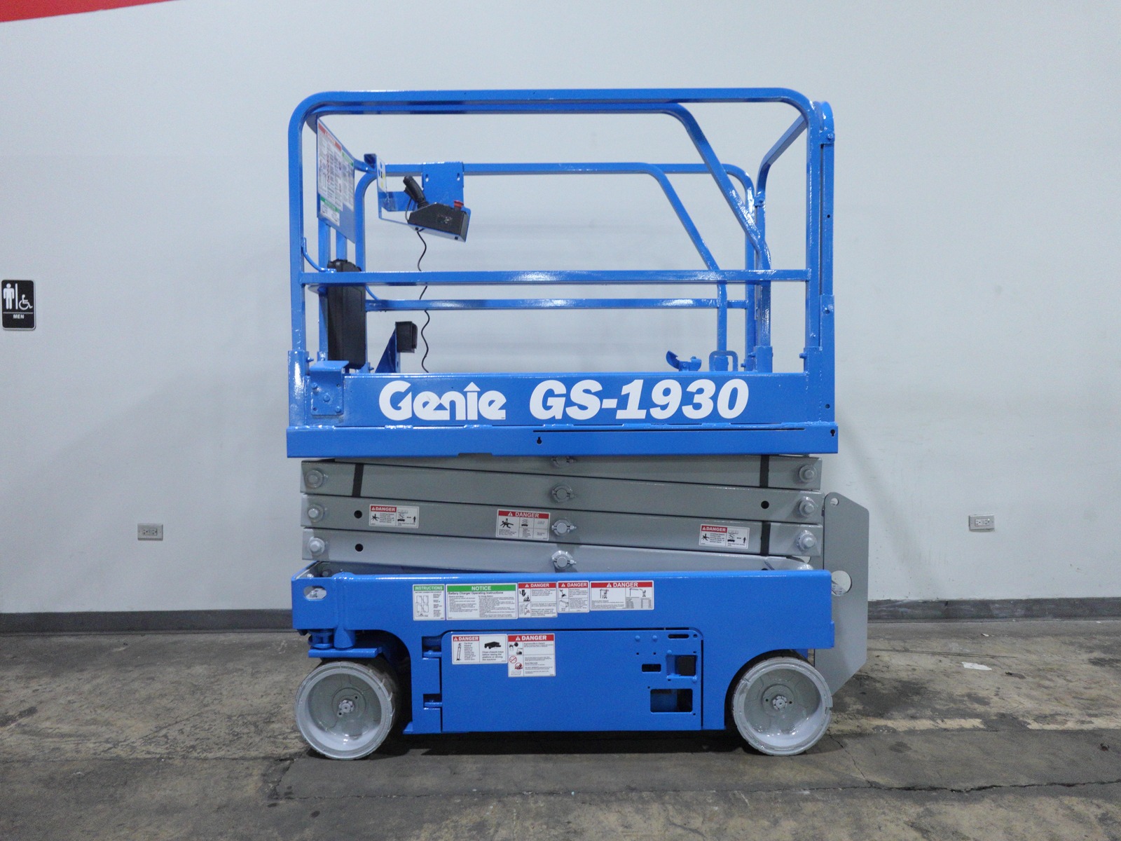 2014 GENIE GS1930 - 123Forklift