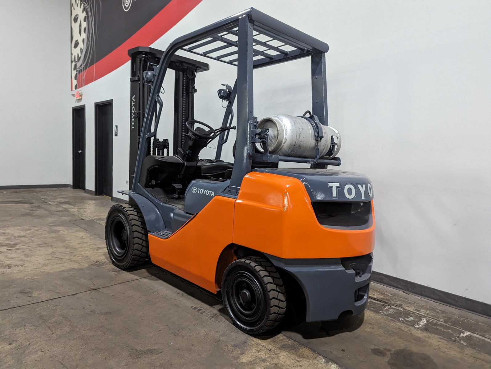 2017 TOYOTA 8FGU25 - 123Forklift