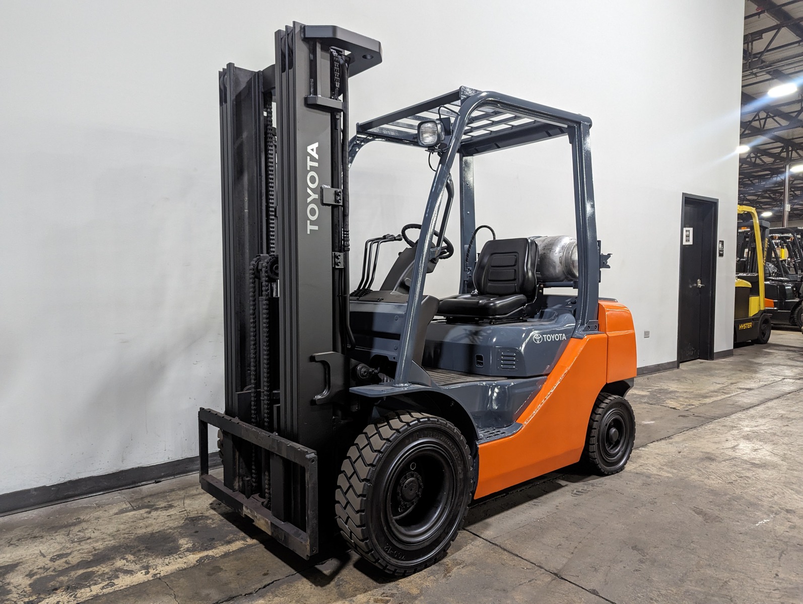 2017 TOYOTA 8FGU25 - 123Forklift