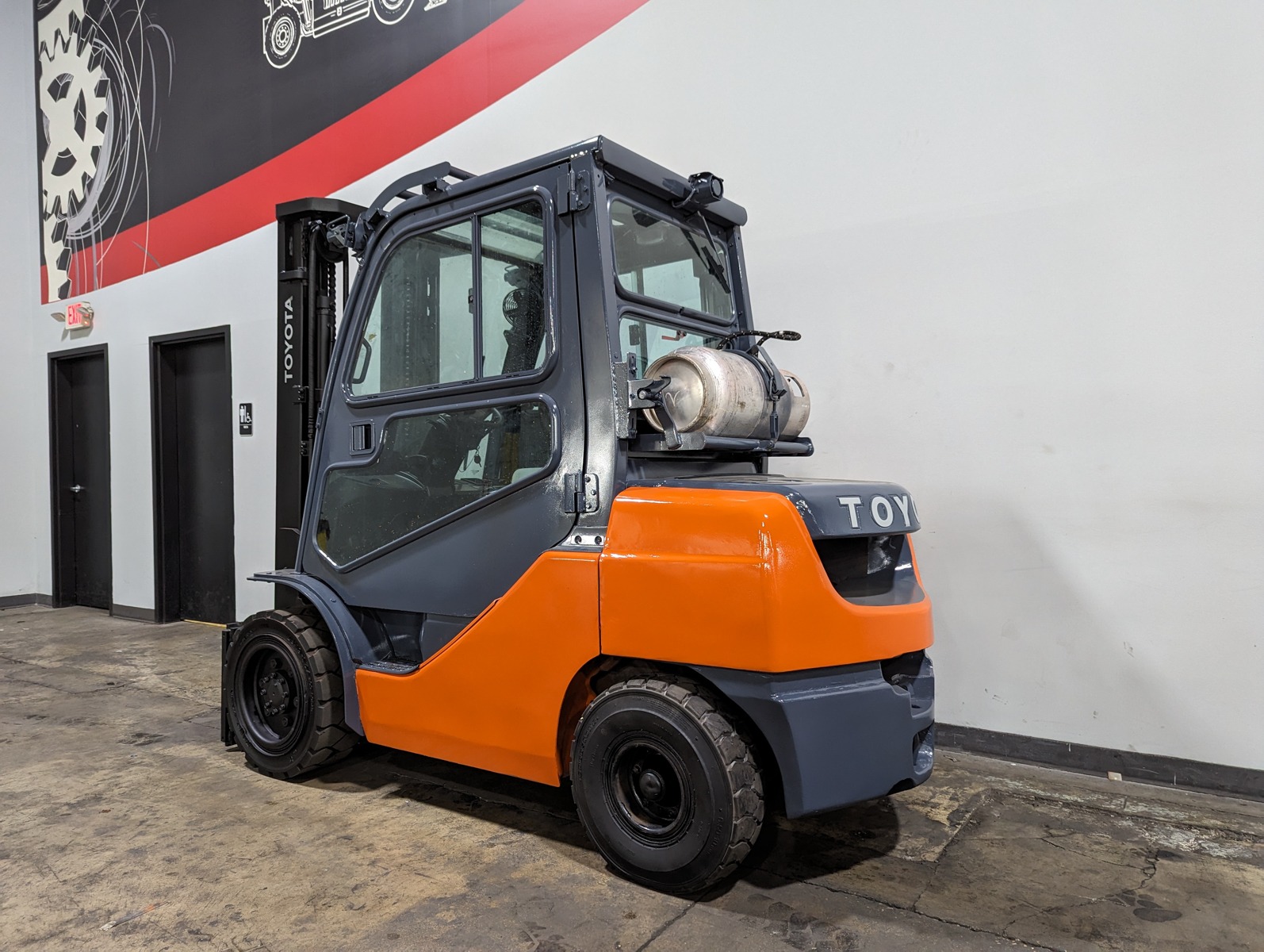 2018 TOYOTA 8FGU30 - 123Forklift