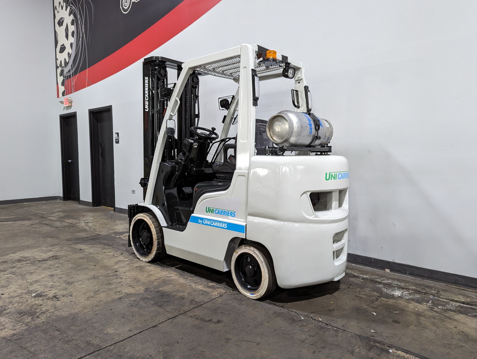 2018 UNICARRIER MCUG1F2F35LV - 123Forklift