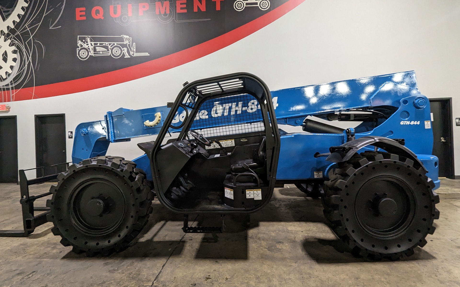 2013 GENIE GTH844
