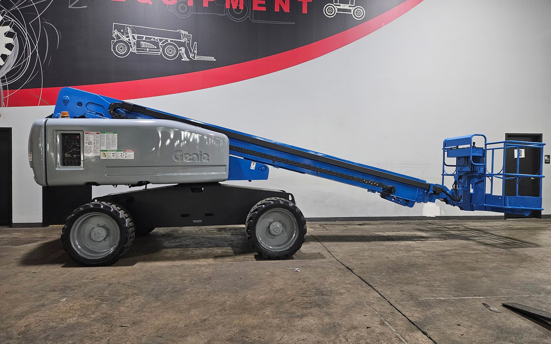 2012 GENIE 13706 - 123Forklift