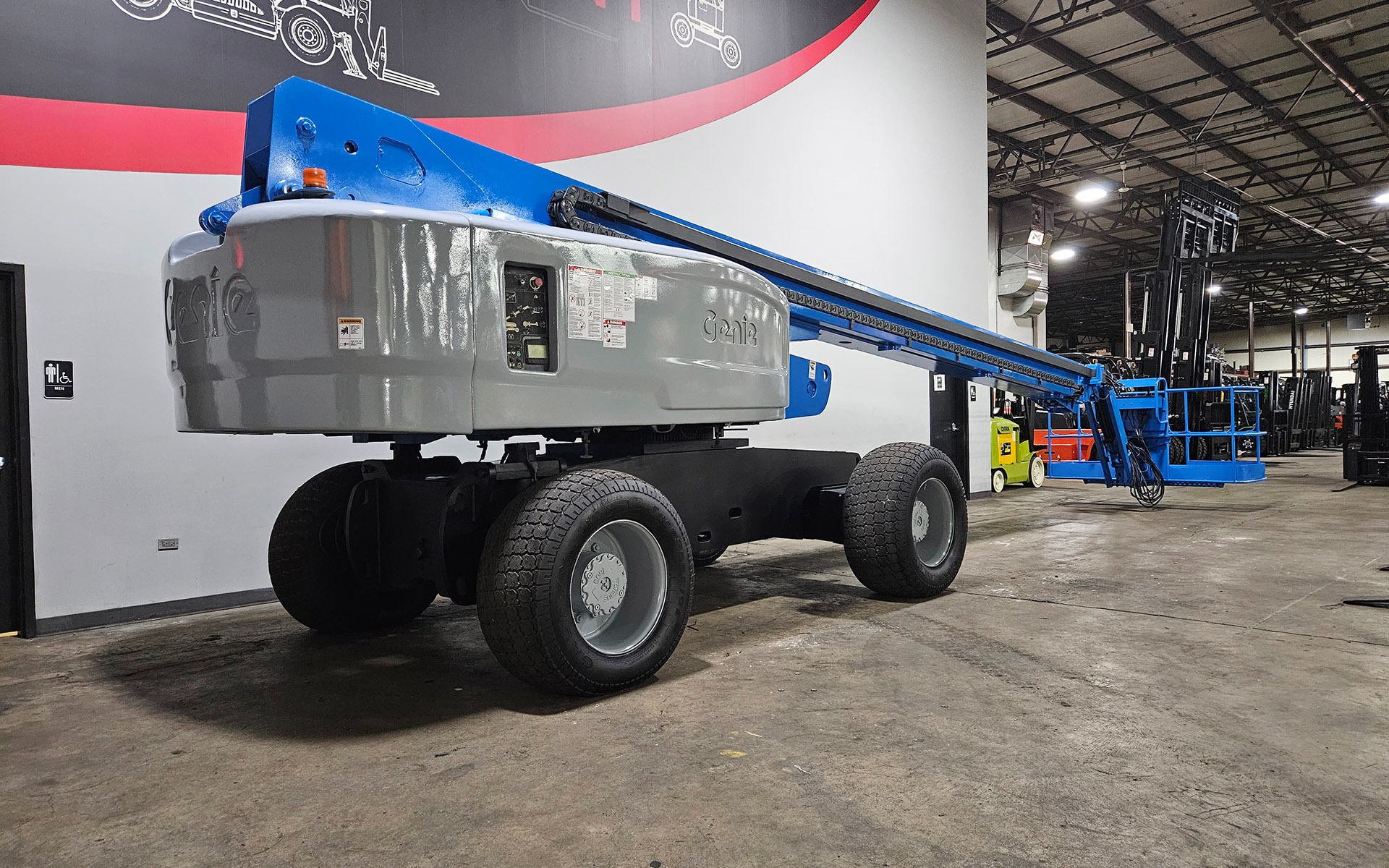 2016 GENIE S85 - 123Forklift