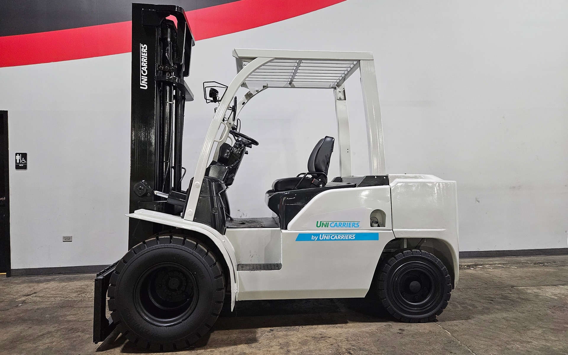 2012 UNICARRIER MW1F4A45V