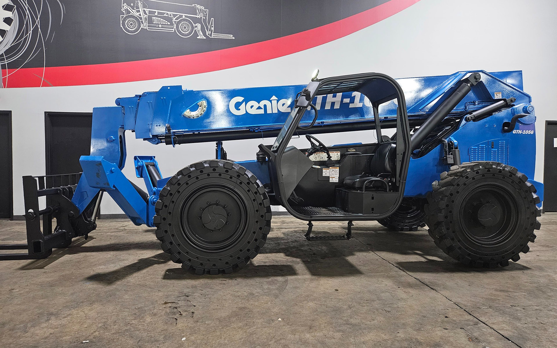 2016 GENIE GTH1056