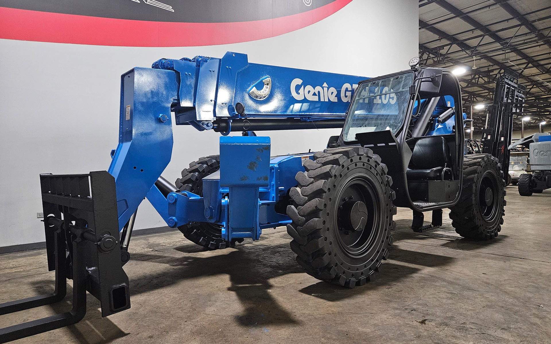 2016 GENIE GTH1056 - 123Forklift