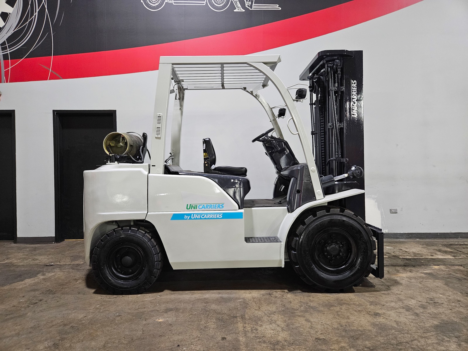 2014 UNICARRIERS MJ1FA45DV - 123Forklift