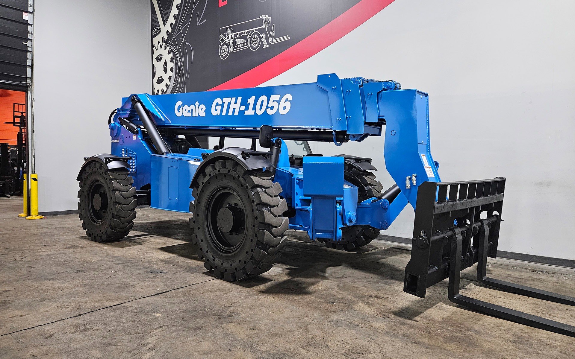 2015 GENIE GTH1056 - 123Forklift
