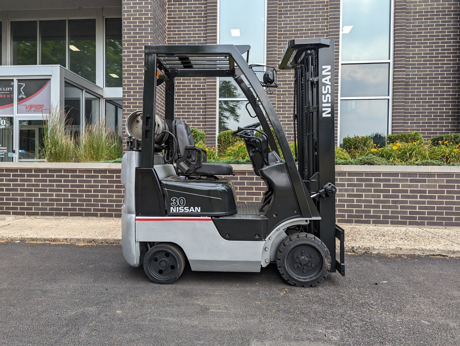 2004 NISSAN CF30 - 123Forklift