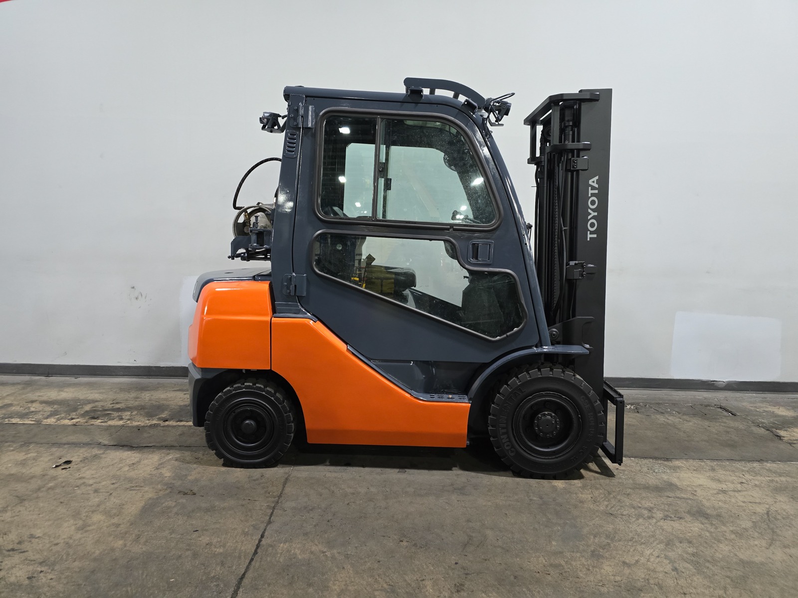 2016 TOYOTA 8FGU25 - 123Forklift