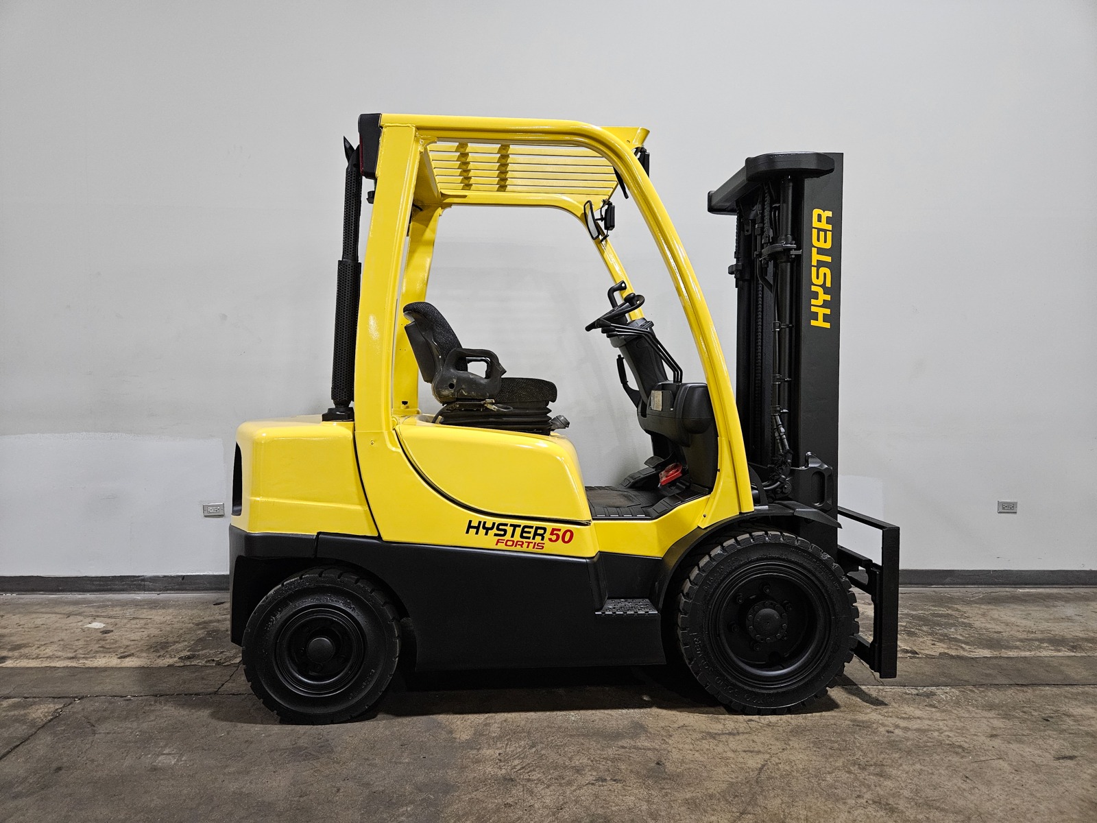 2011 HYSTER H50FT - 123Forklift