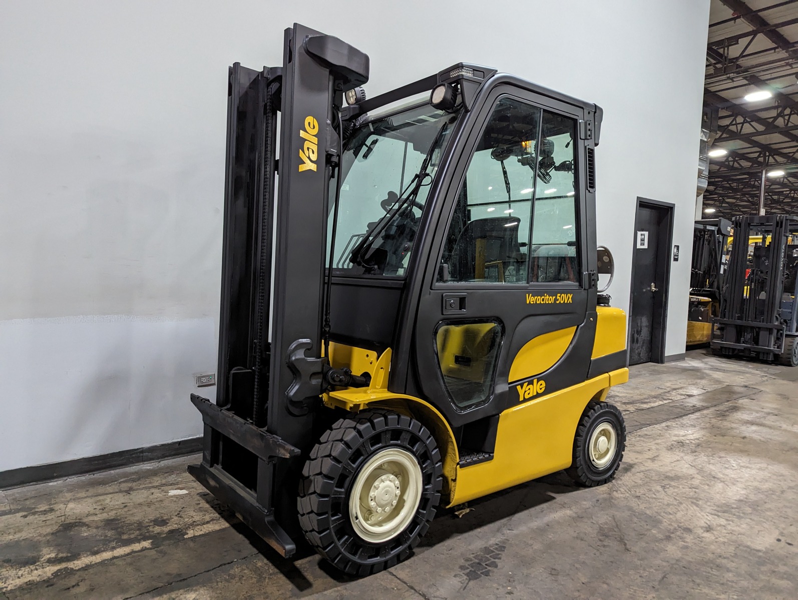 2017 YALE GLP050VX - 123Forklift