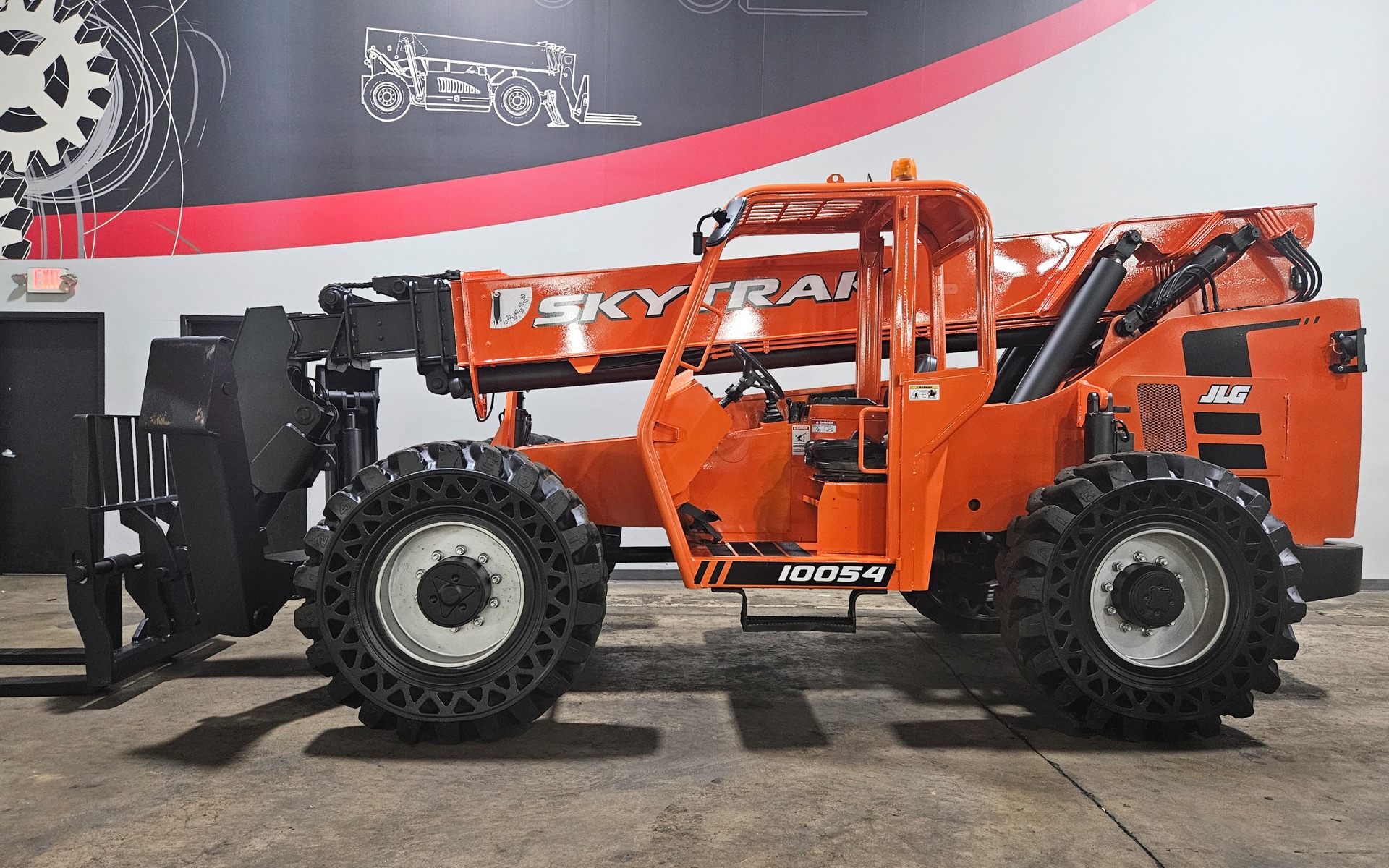 2016 SKYTRAK 10054