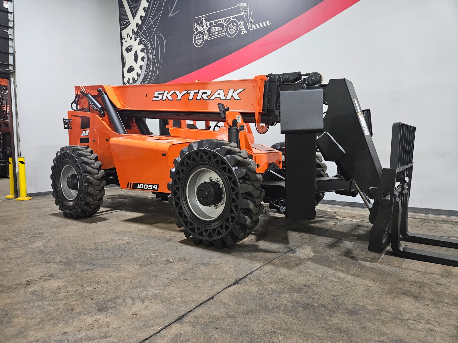 2016 SKYTRAK 10054 - 123Forklift