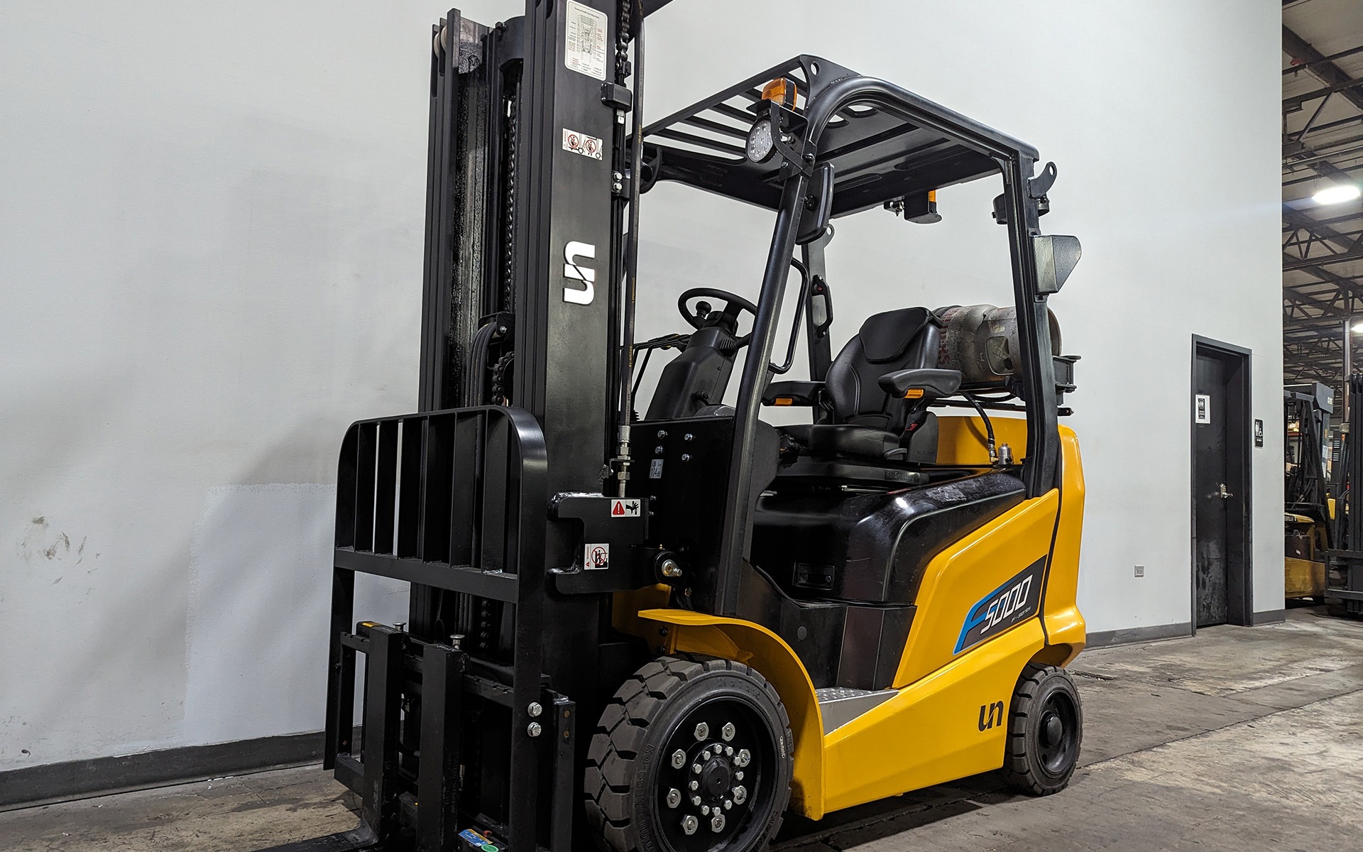 2024 UN FL25T - 123Forklift
