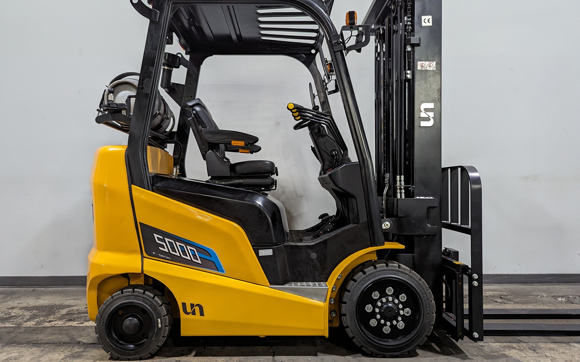 2024 UN FL25T - 123Forklift