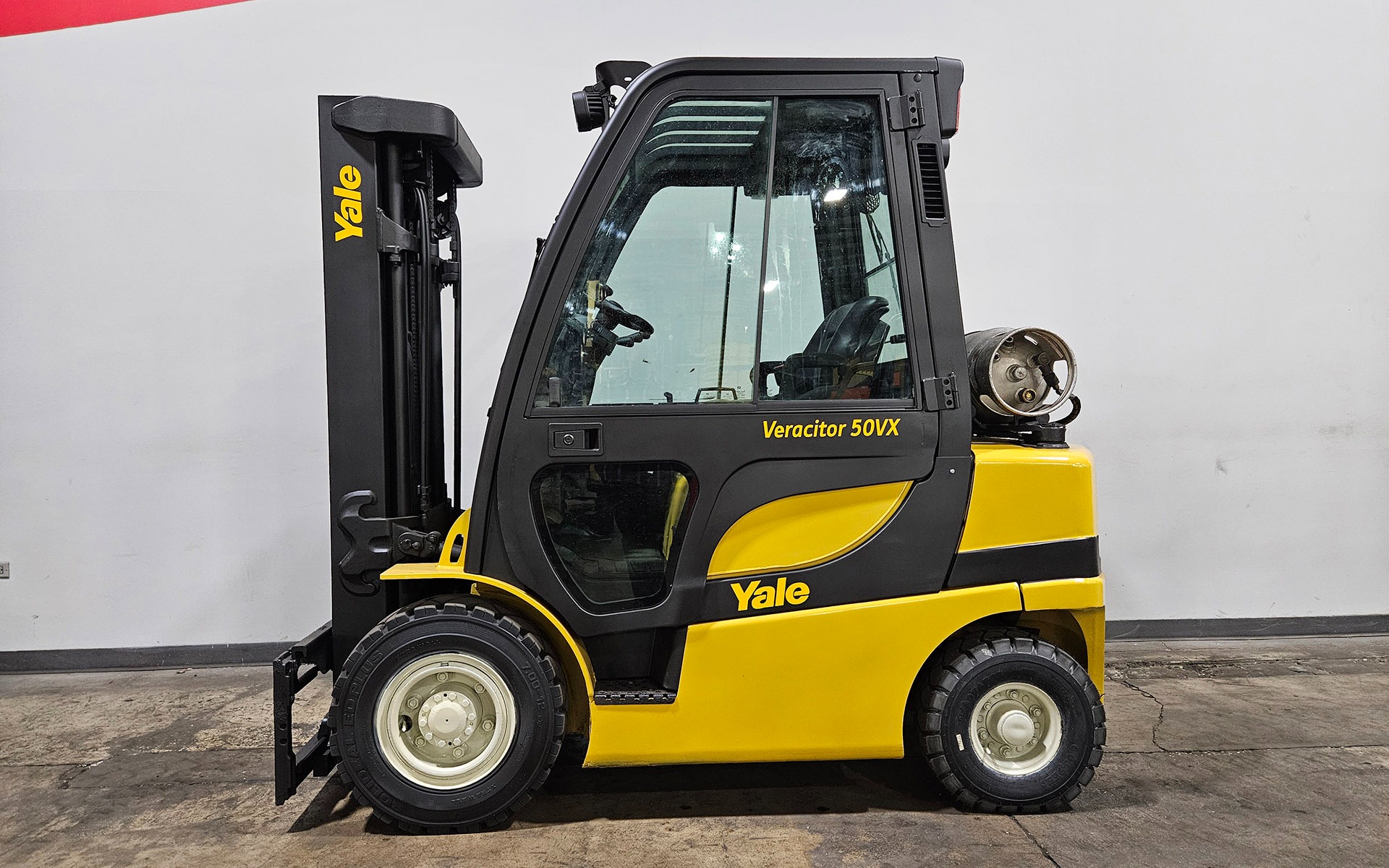 2014 YALE GLP050VX