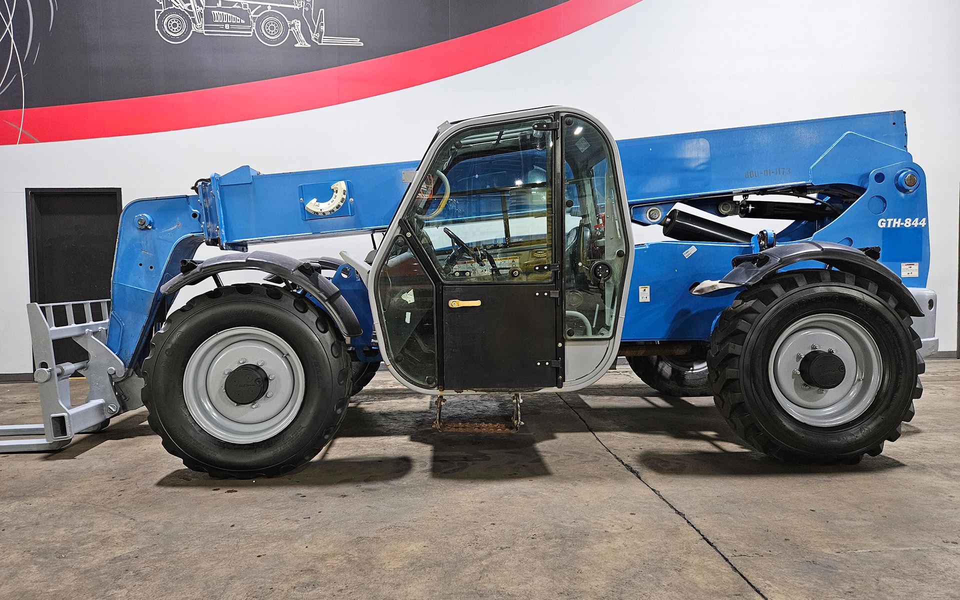 2014 GENIE GTH844