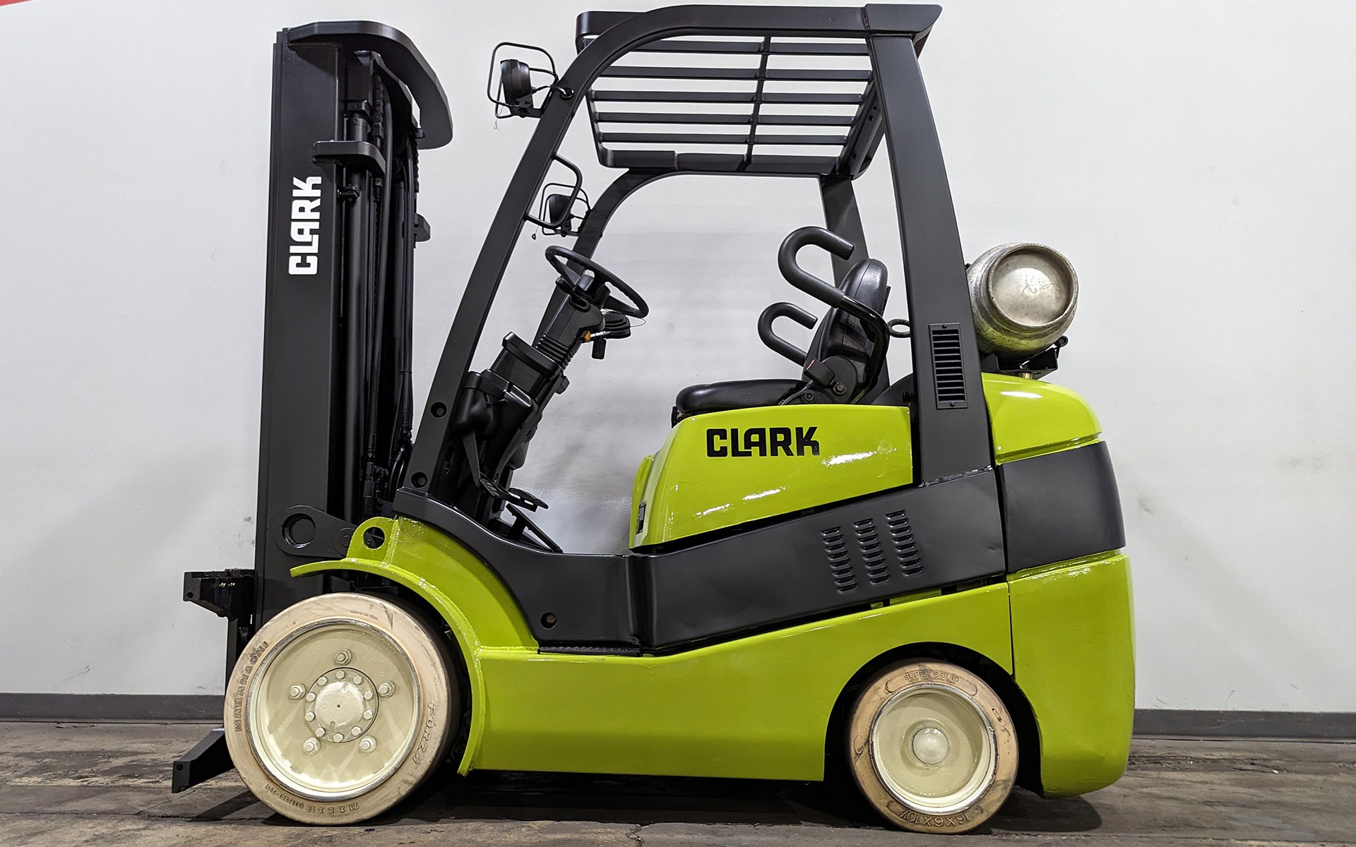 2015 CLARK C30C
