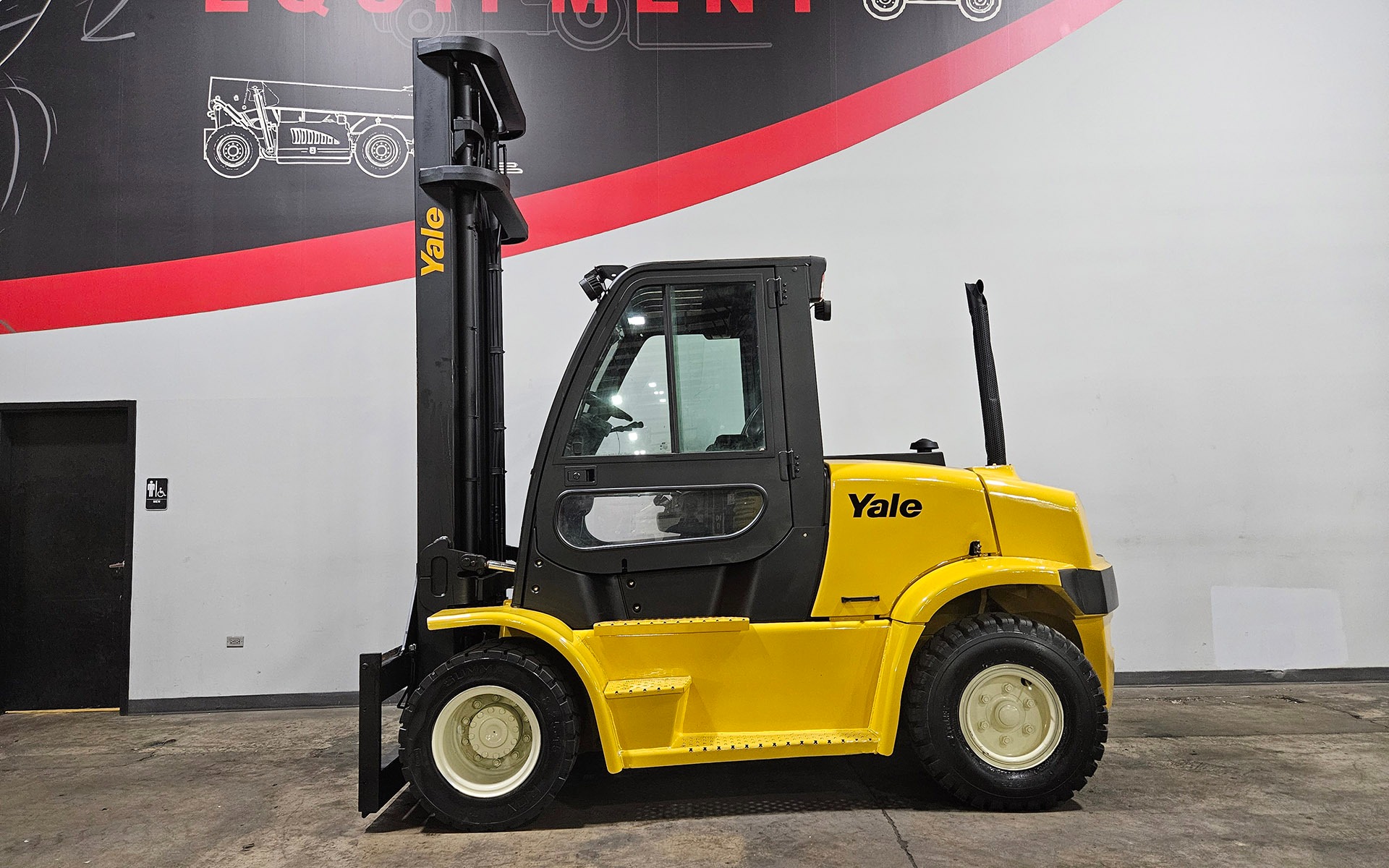 2017 YALE GLP155VX