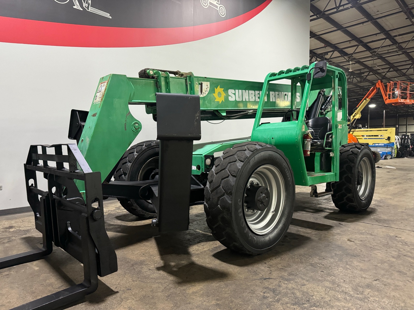 2014 SKYTRAK 10042 - 123Forklift