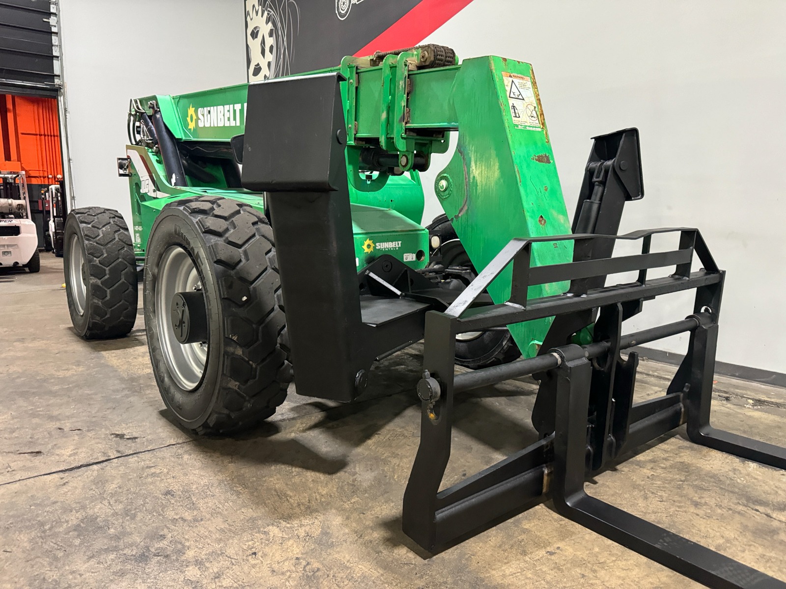 2014 SKYTRAK 10042 - 123Forklift