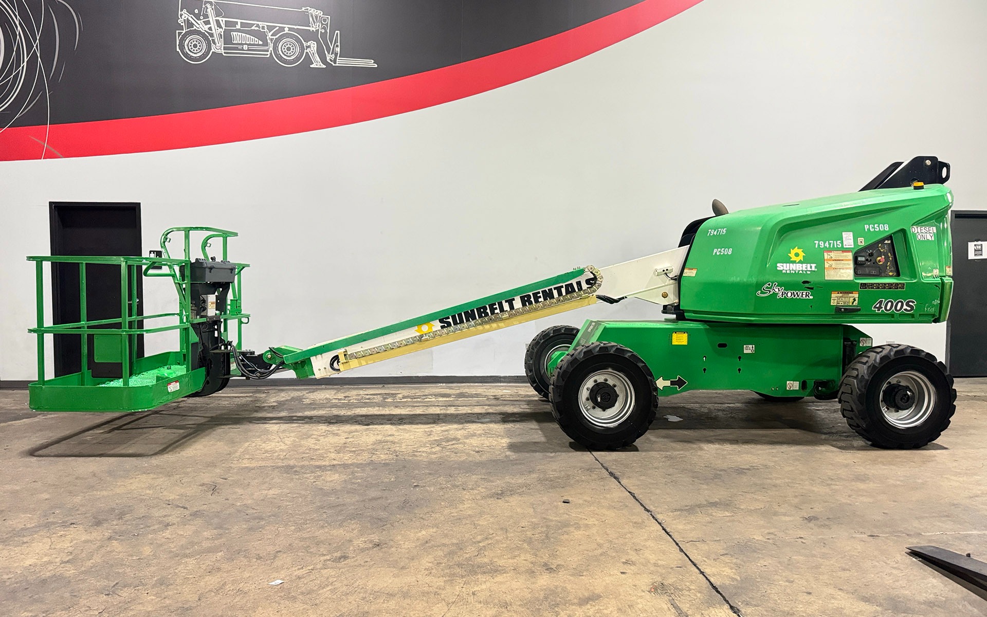 2015 JLG 400S