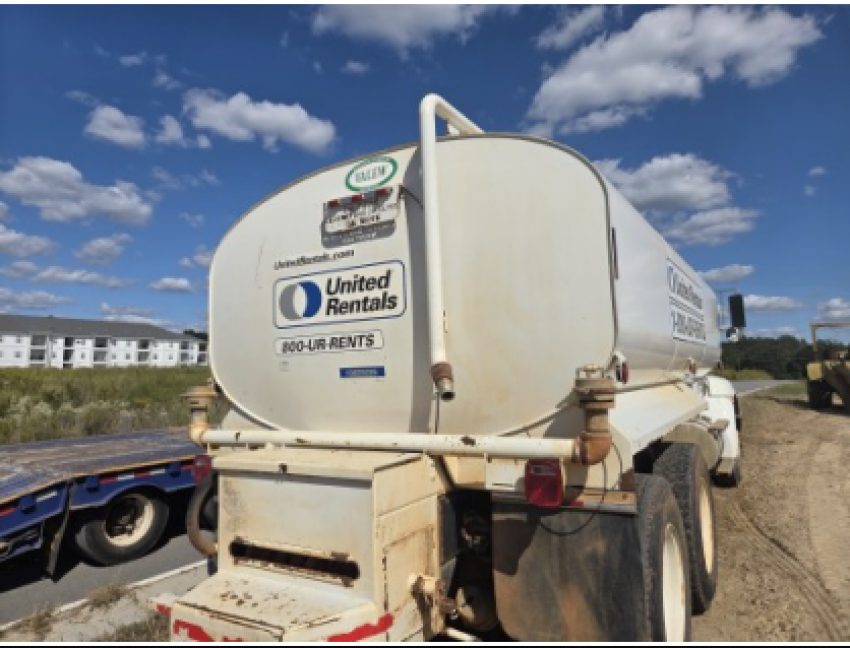 2018 Kenworth T370 4000 Gallon Water Truck - 123Forklift