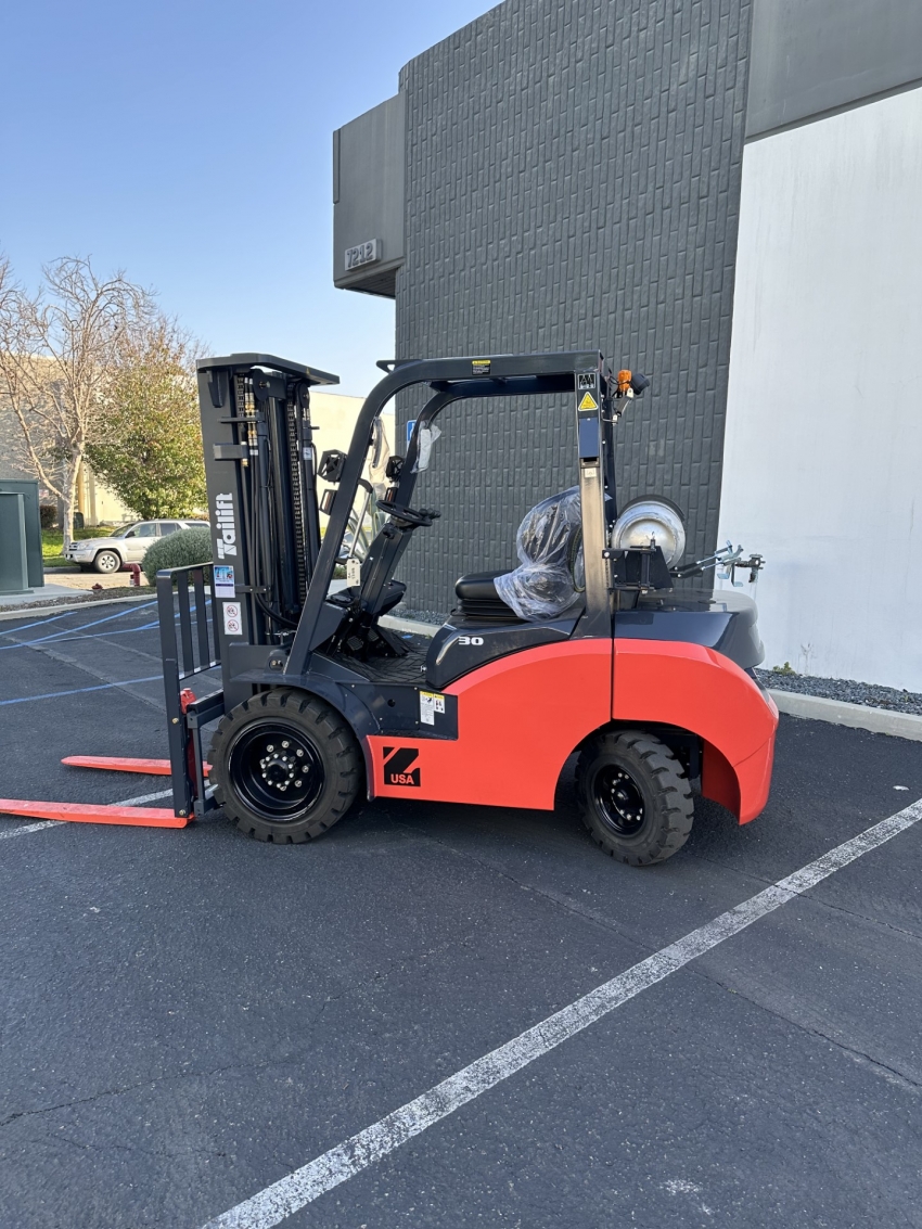 TAILIFT PFG30C (A TOYOTA INDUSTRIES...