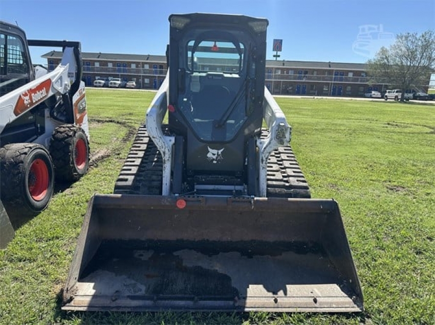 2022 T76 