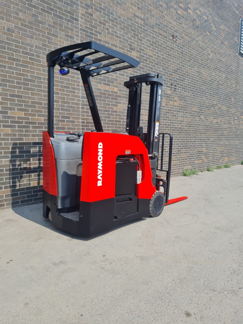 2017 Raymond Dock Stocker Stand Up Forklift 3500lbs Cap. W 3 Stage Side-Shift - 123Forklift