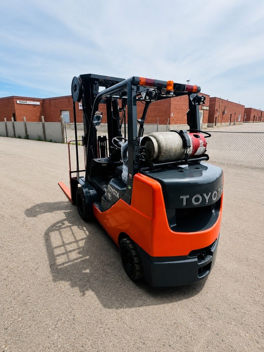 2020 Toyota 6500lbs cap Forklift 4stage side-shift and fork-positioner - 123Forklift