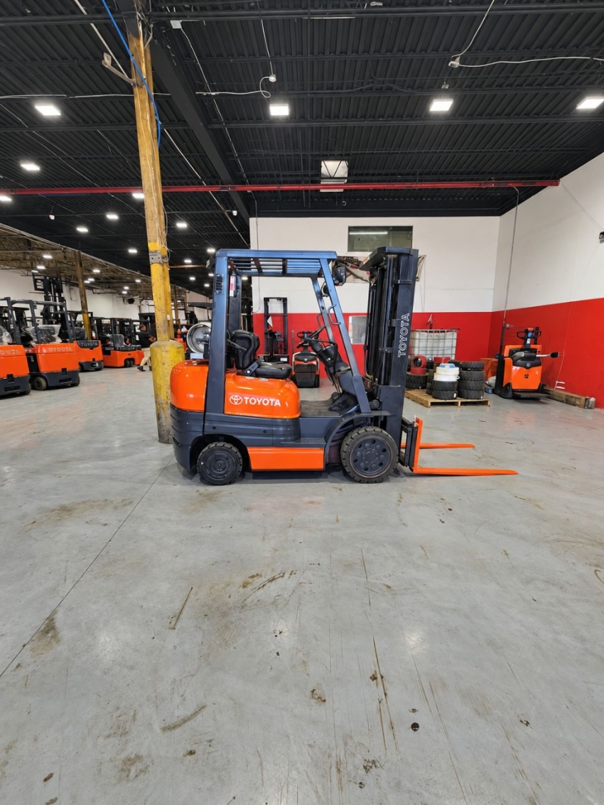 Toyota LPG Forklift with 5,000 lbs....