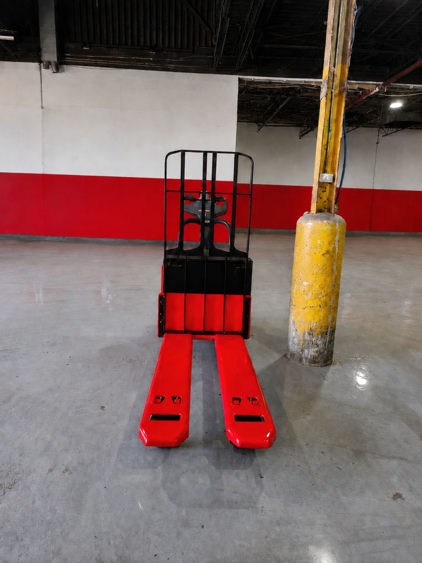 Raymond Electric Rider Pallet Jack 6,000lbs. w/ Charger - 123Forklift