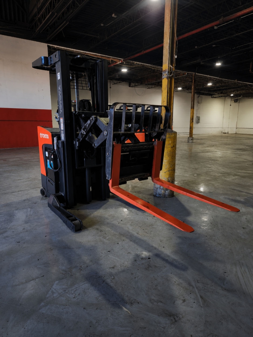 Toyota Deep Reach 3,000lbs. Cap. w/ Side-shifter - 123Forklift