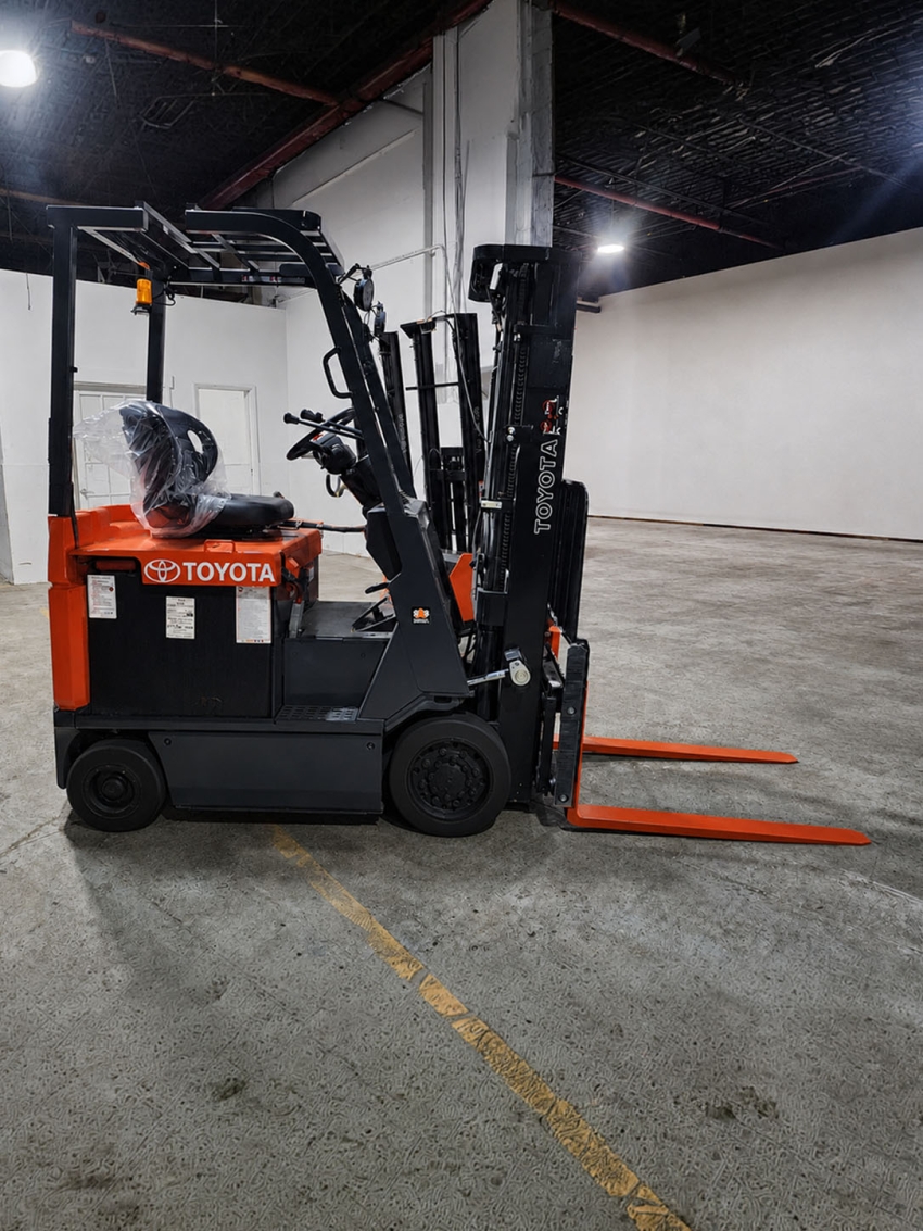 2018 Toyota 4-Wheeler Electric Fork...